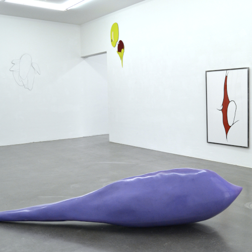 Form (violett), 2016, Sculpture, Plastics, Glass Fiber, pigments, 60 x 300 x 60 cm, Exhibition view